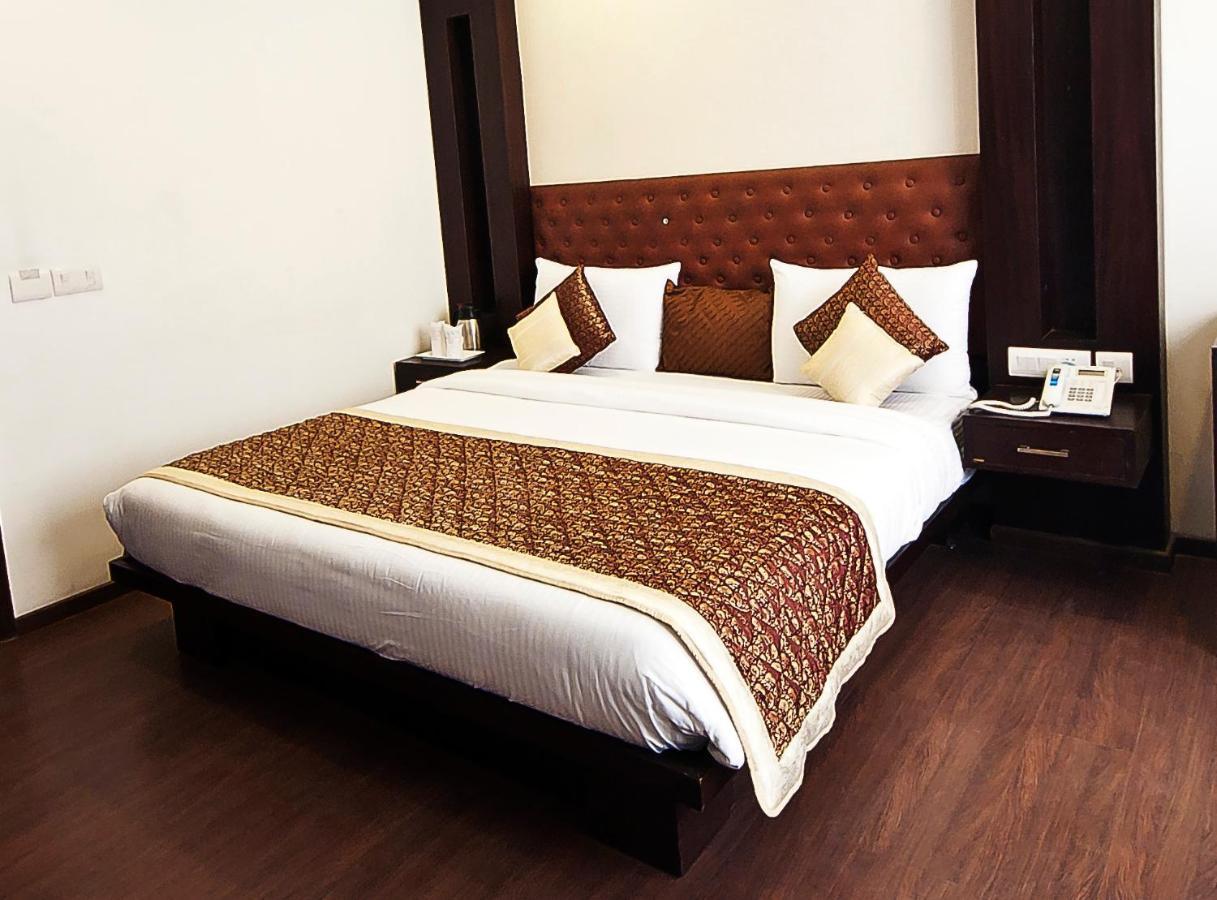 Divine Paradise Tavisha New Delhi Luaran gambar