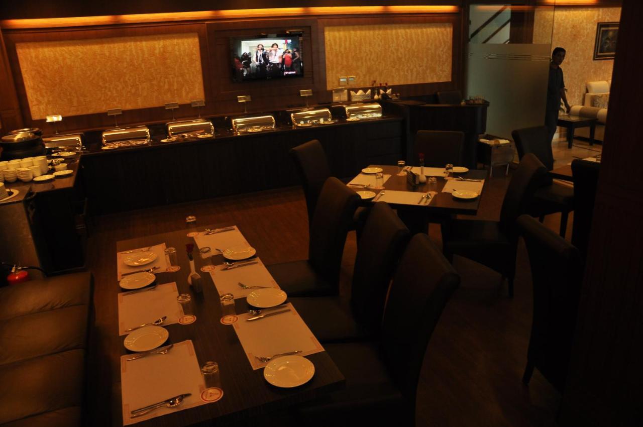Divine Paradise Tavisha New Delhi Luaran gambar