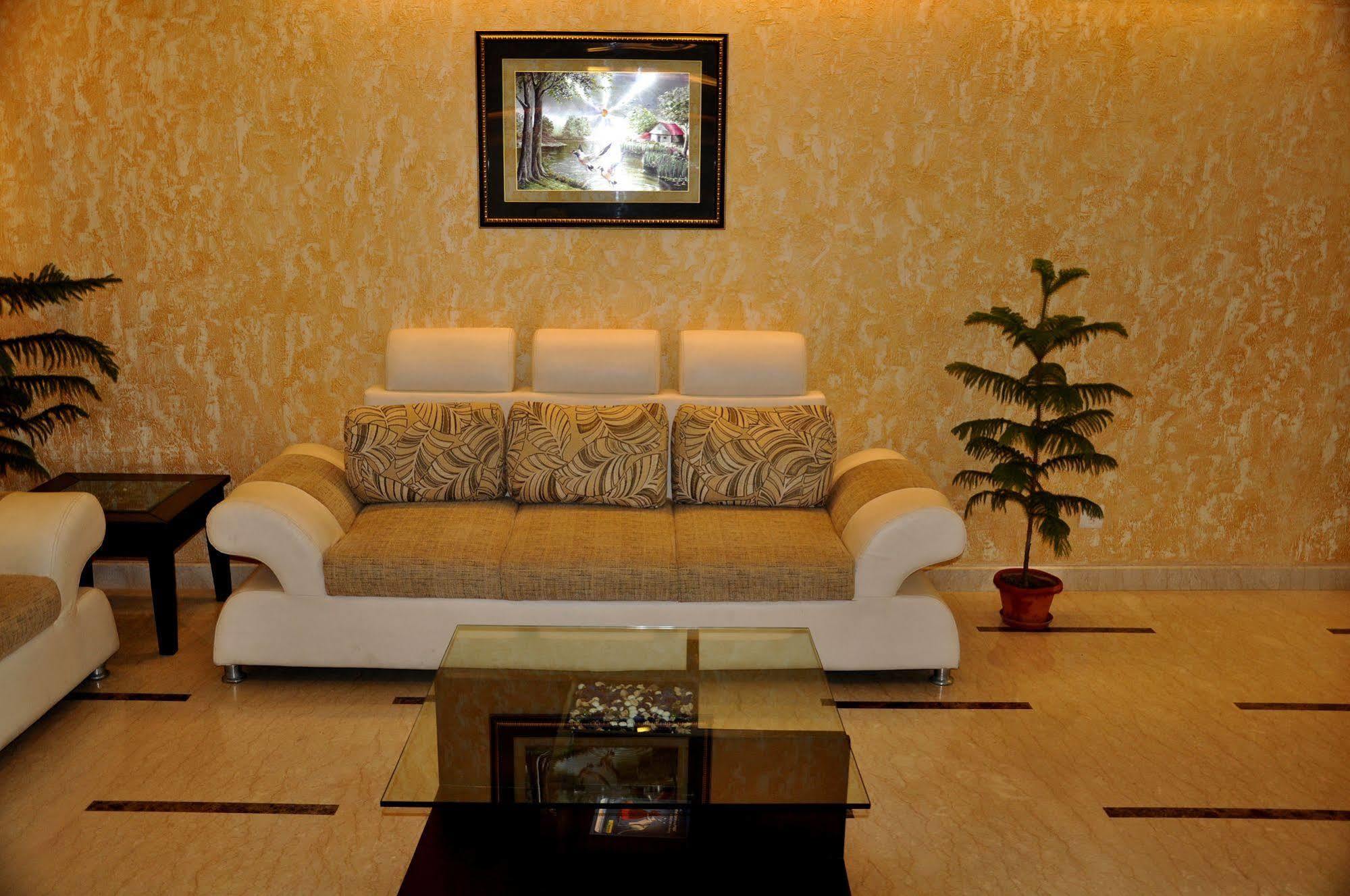 Divine Paradise Tavisha New Delhi Luaran gambar