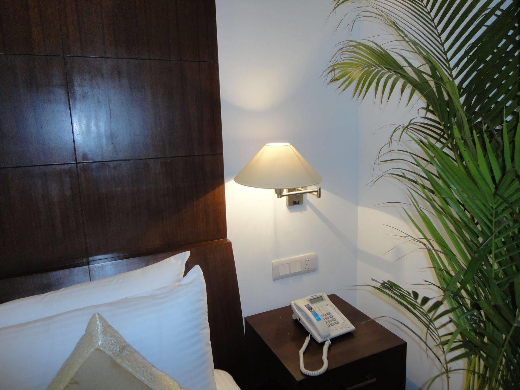 Divine Paradise Tavisha New Delhi Luaran gambar
