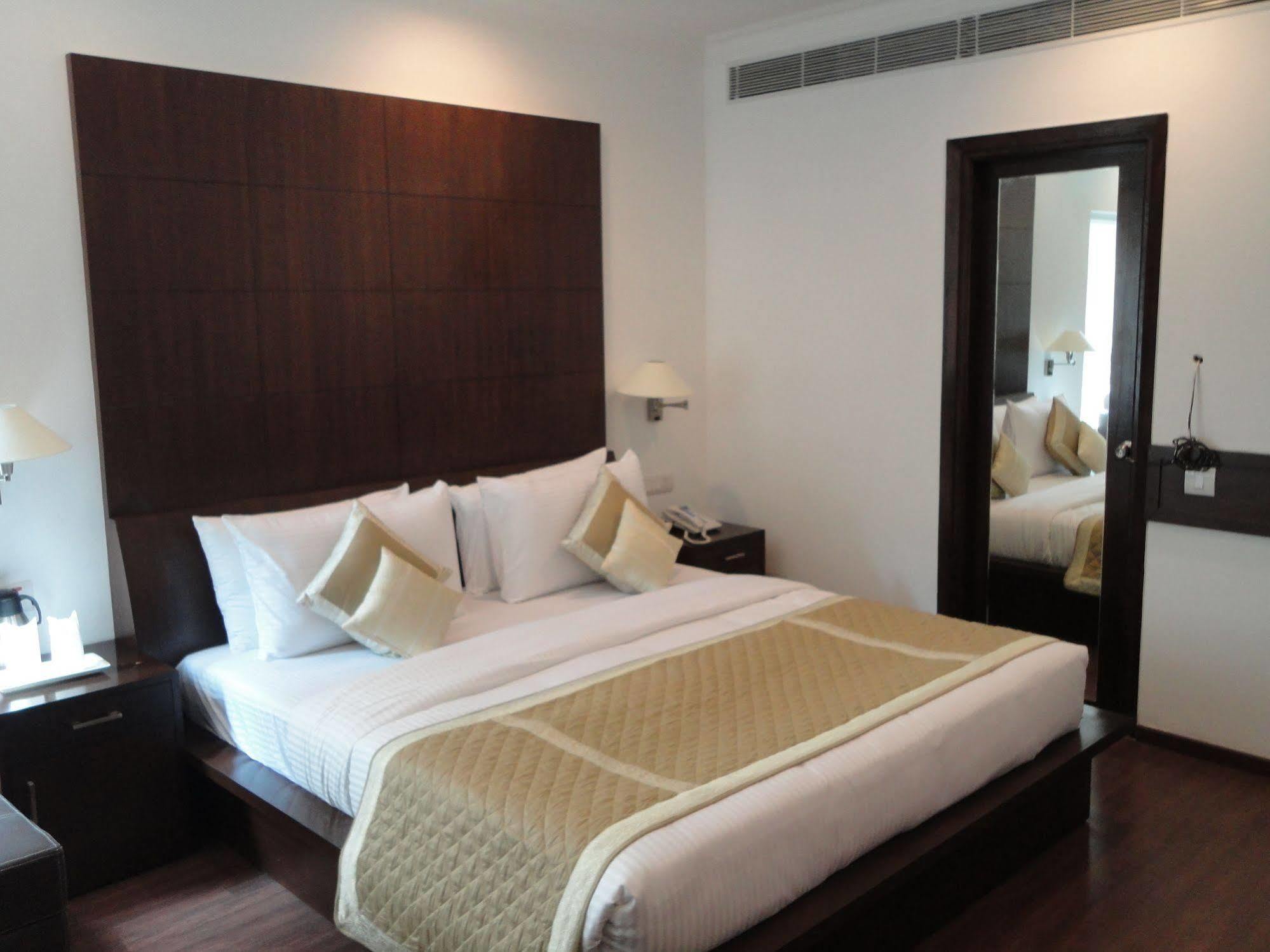 Divine Paradise Tavisha New Delhi Luaran gambar