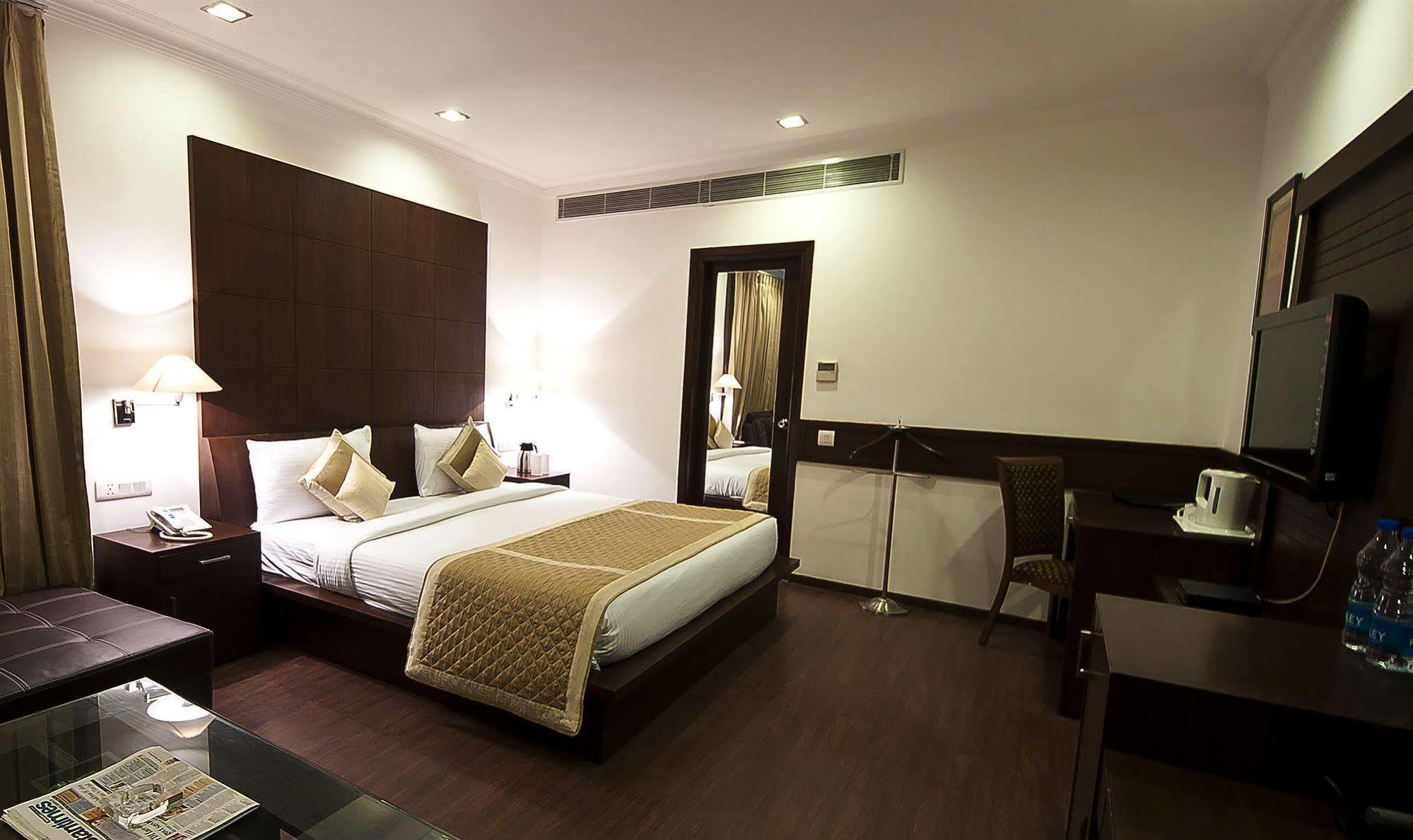 Divine Paradise Tavisha New Delhi Luaran gambar